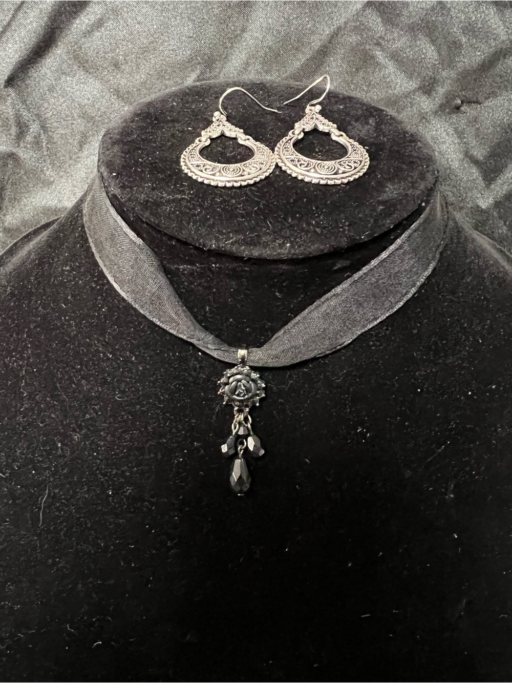 Black Gothic Rose Choker Necklace with Matching Earrings